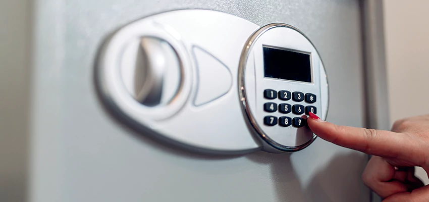 Jewelry Safe Cracking in Oroville East, California