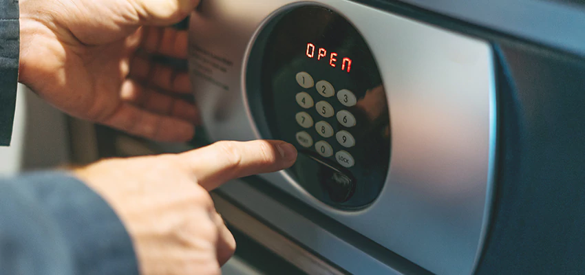 Cash Safe Openers in Oroville East, California