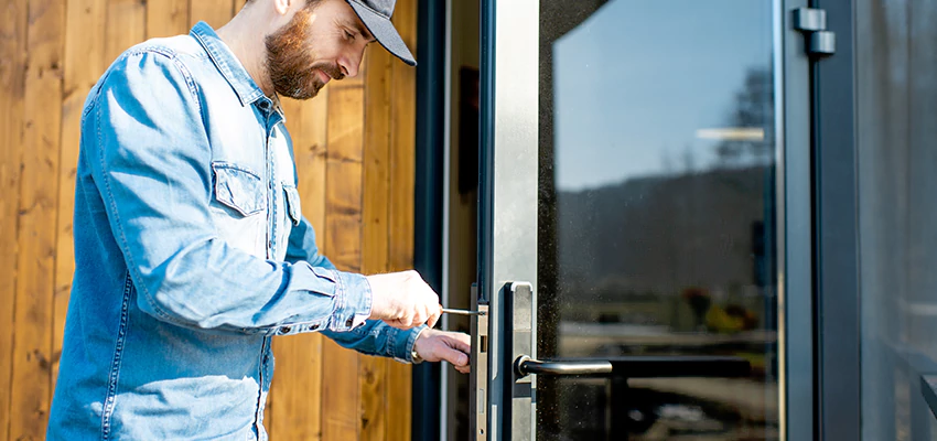 Frameless Glass Storefront Door Locks Replacement in Oroville East, CA