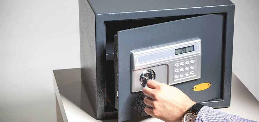 Jewelry Safe Unlocking Service in Oroville East, California